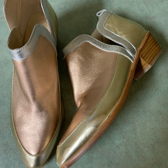 LuLaRoe Metallic Copper Leather Ankle Boots Size 7.5 - Picture 5 of 10